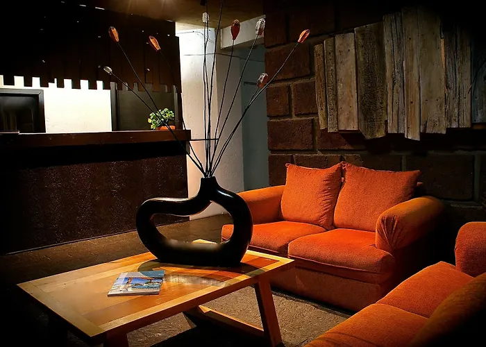 Aztic & Ejecutivas Hotel 3*