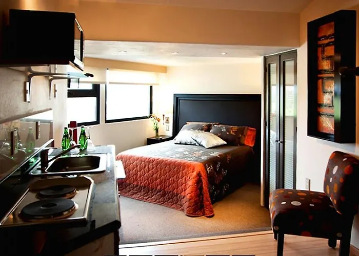 Aztic & Ejecutivas Hotel 3*